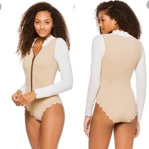 Marysia Long Sleeve Scallop Rush-guard Surfsuit Size Small.